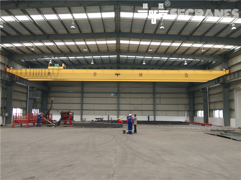 LH型雙梁橋式起重機.jpg 雙梁橋式起重機