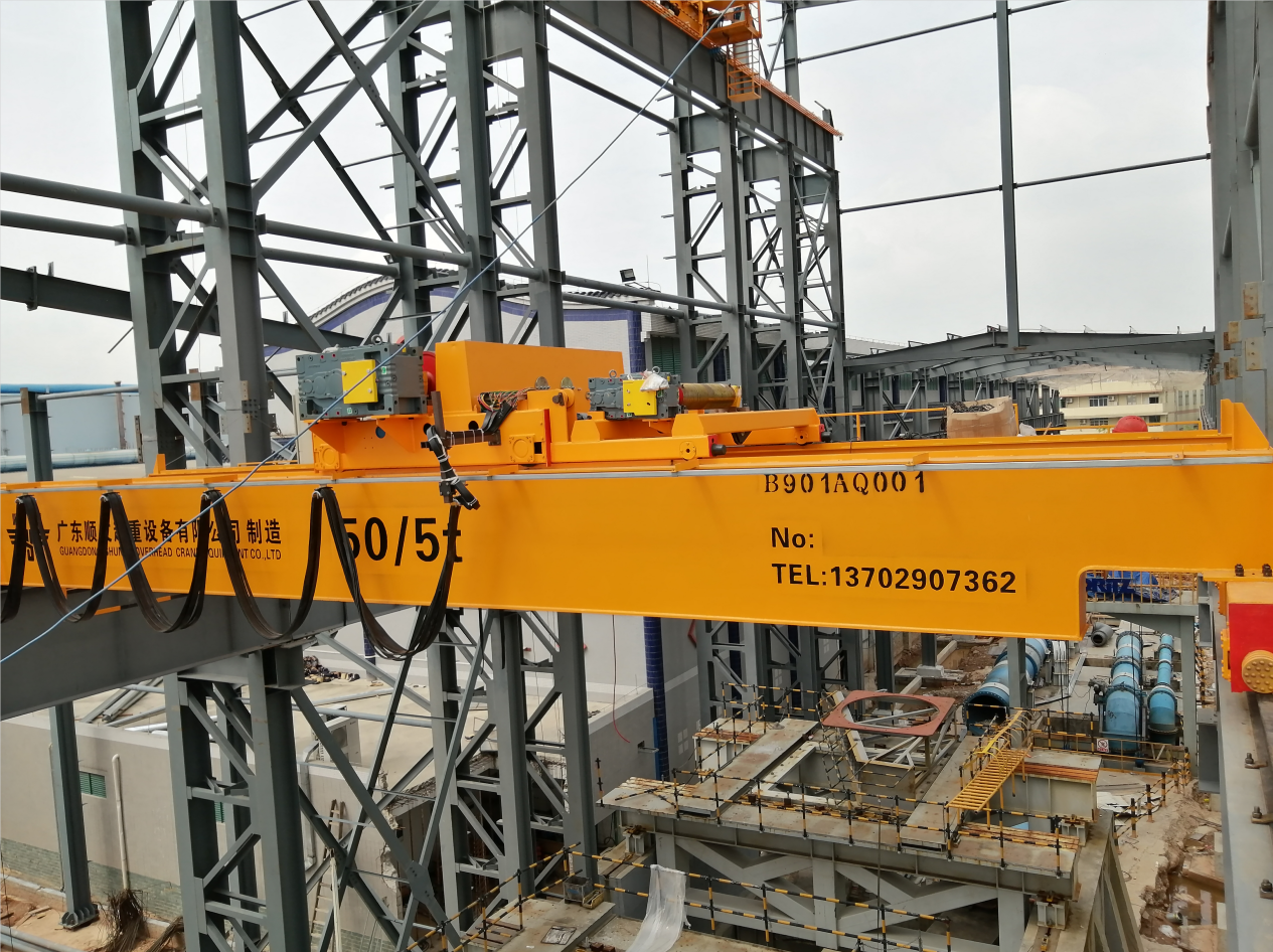 橋式起重機(jī).png 橋式起重機(jī)